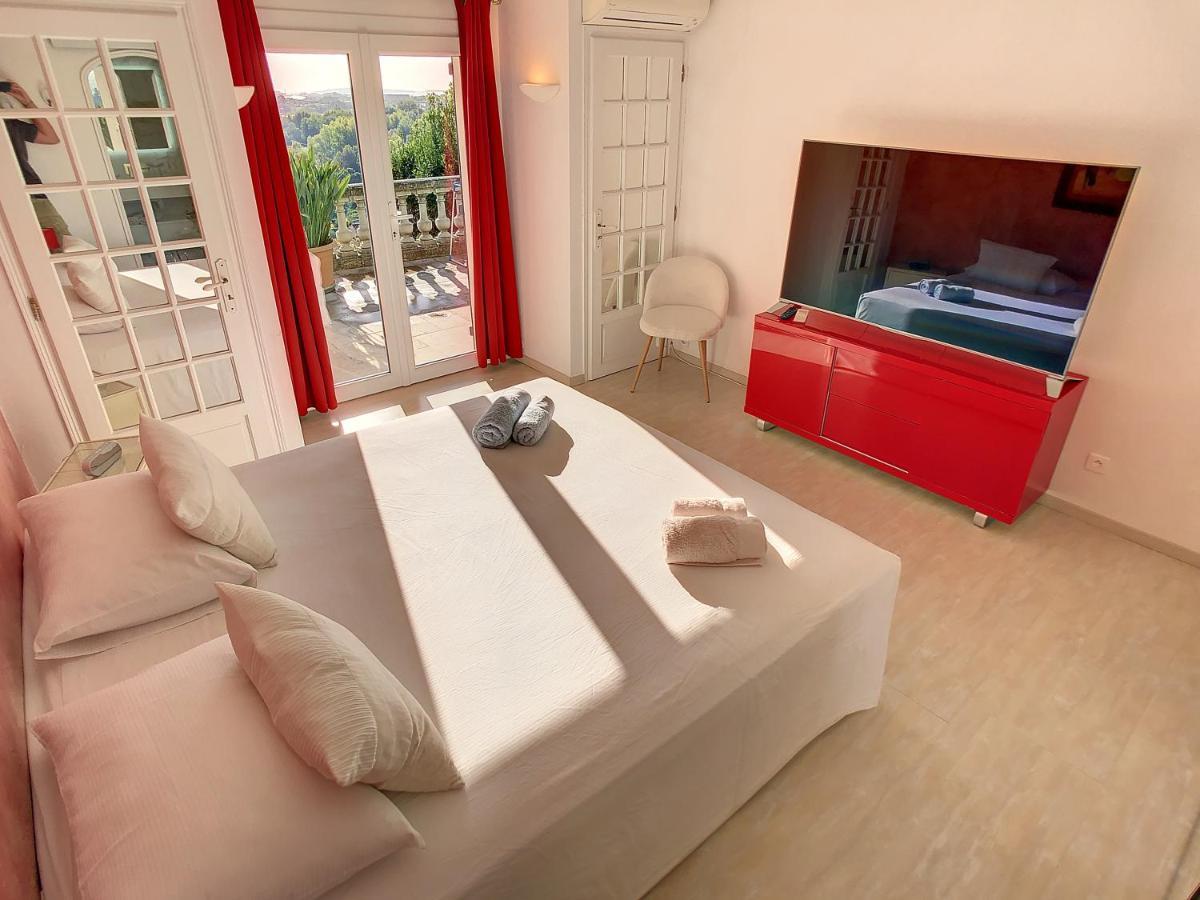 3 Bedrooms Villa Near Cannes - Pool & Jacuzzi - Sea View Mandelieu Exteriör bild