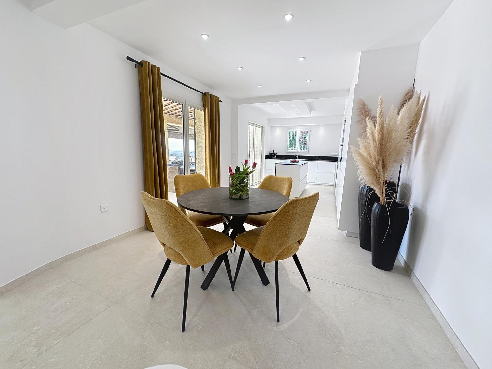 3 Bedrooms Villa Near Cannes - Pool & Jacuzzi - Sea View Mandelieu Exteriör bild