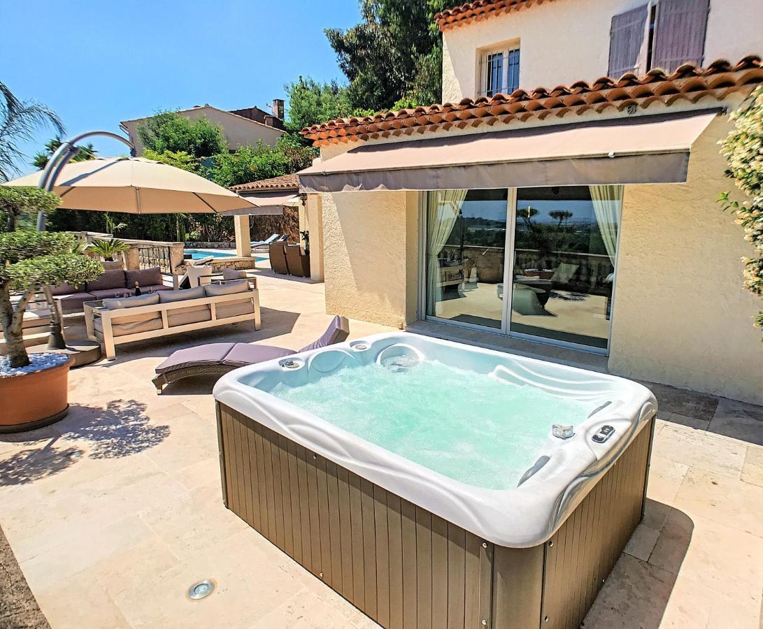 3 Bedrooms Villa Near Cannes - Pool & Jacuzzi - Sea View Mandelieu Exteriör bild