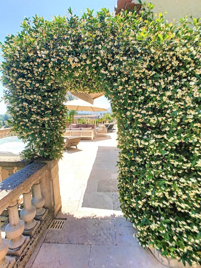 3 Bedrooms Villa Near Cannes - Pool & Jacuzzi - Sea View Mandelieu Exteriör bild
