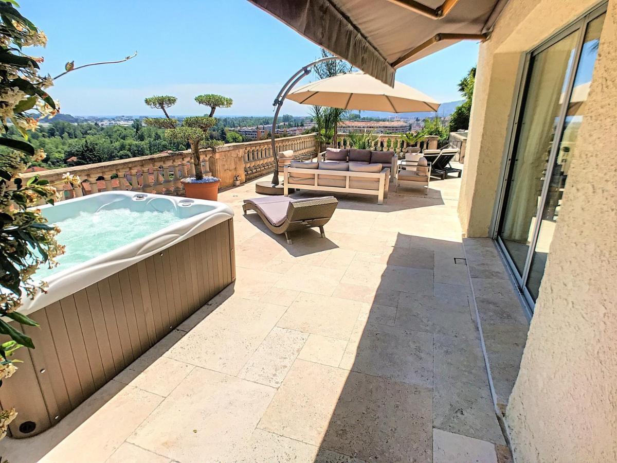 3 Bedrooms Villa Near Cannes - Pool & Jacuzzi - Sea View Mandelieu Exteriör bild