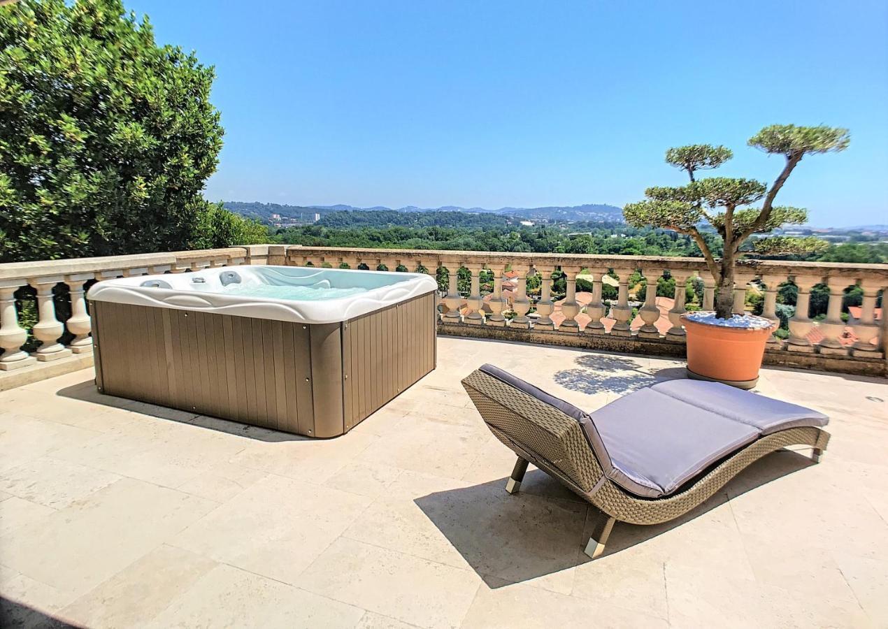 3 Bedrooms Villa Near Cannes - Pool & Jacuzzi - Sea View Mandelieu Exteriör bild